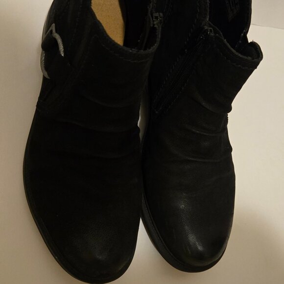 Clarks Collection Leather Ankle Boot Hearth Fay Black, Sz 8 - Picture 8 of 10